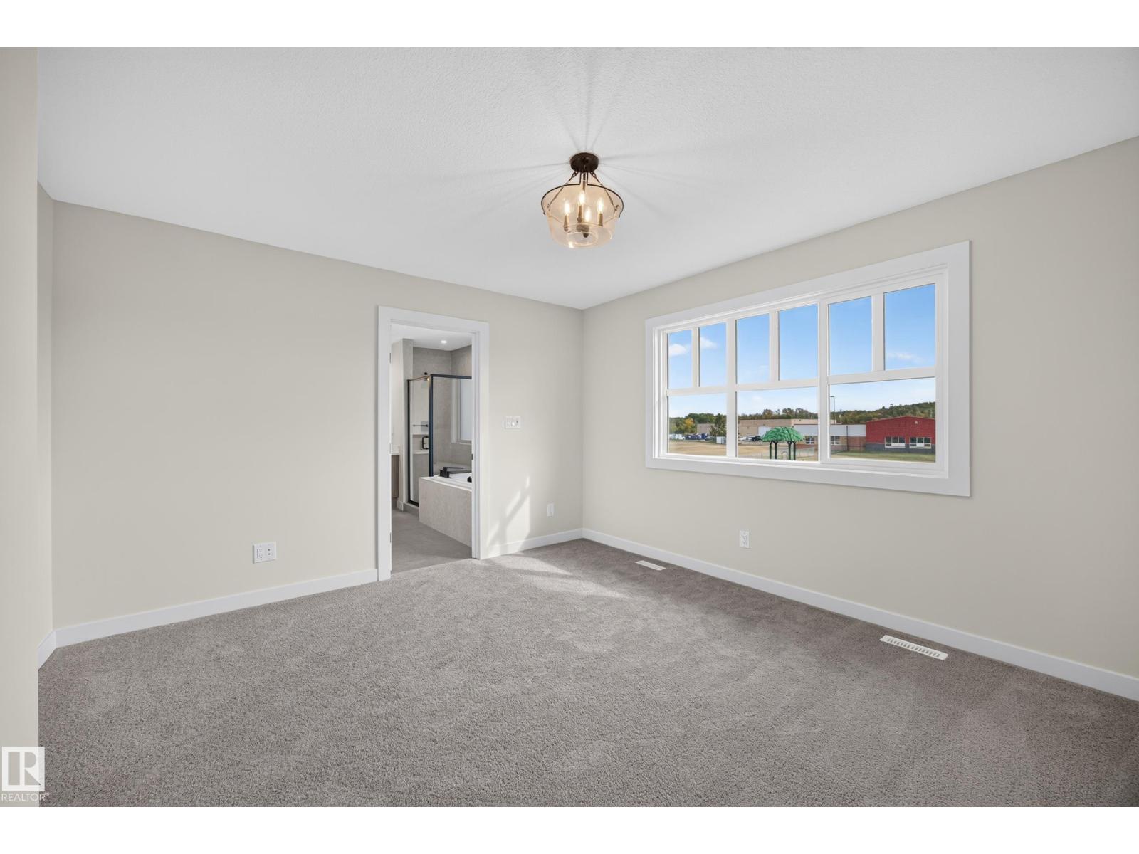 205 HAMPSHIRE - Image 34