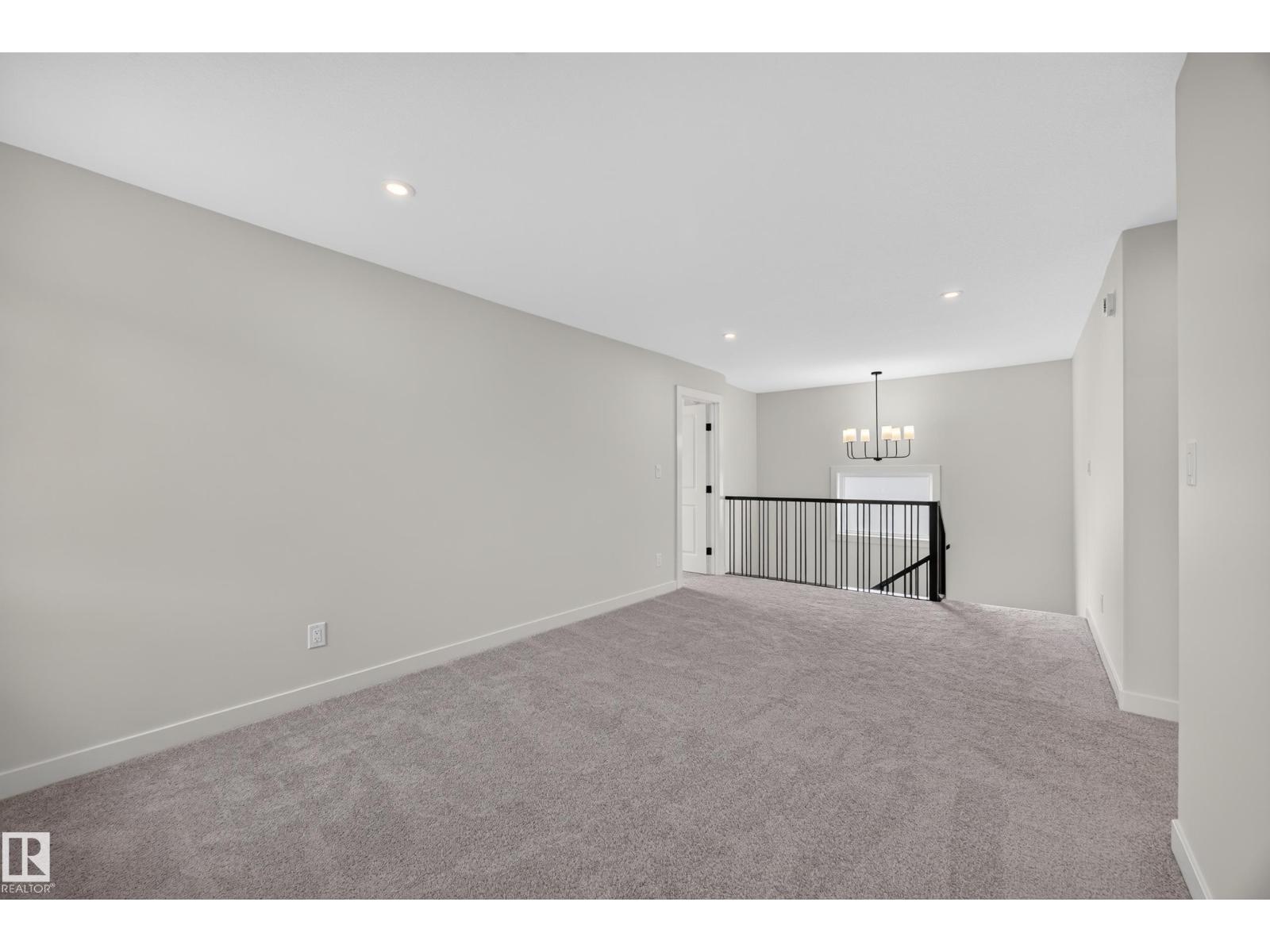 205 HAMPSHIRE - Image 38