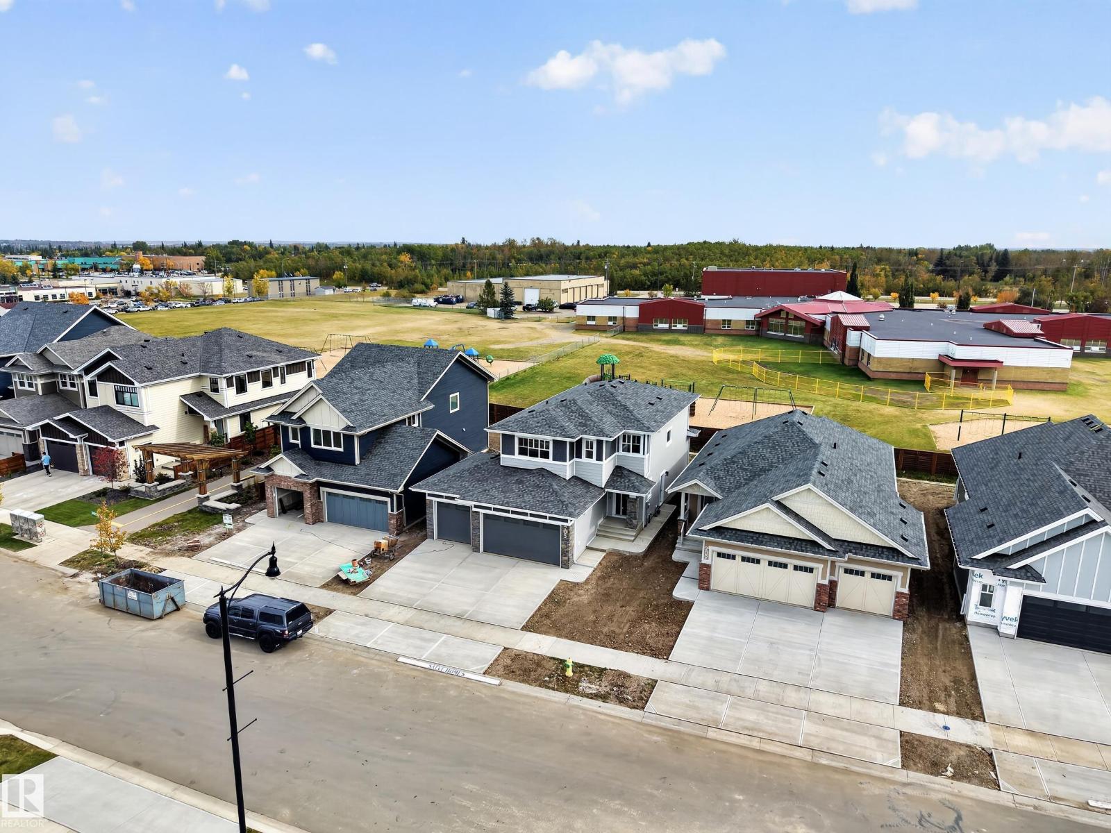 205 HAMPSHIRE, Sherwood Park, Alberta, T8B0C7, Sherwood Park, Alberta — photo 4 of 5
