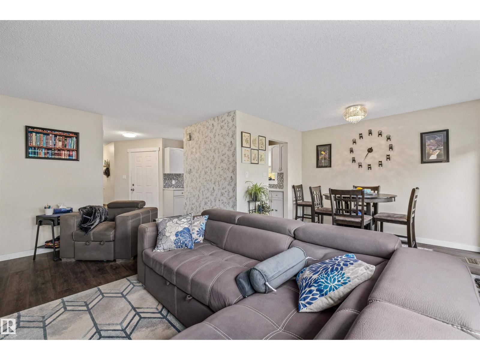 #63 501 YOUVILLE DR E NW - Image 10