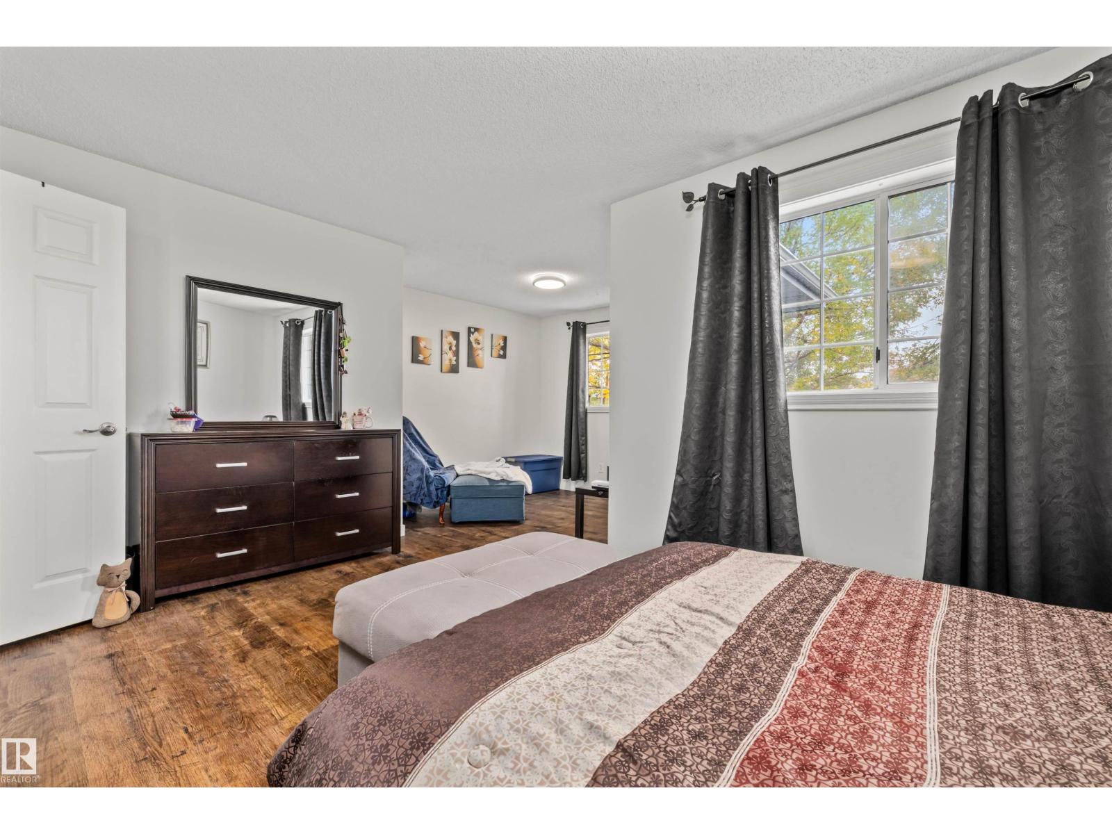 #63 501 YOUVILLE DR E NW - 17