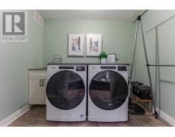 407 Baverstock Crescent, Milton, ON L9T5L1 Photo 38