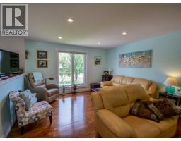 Laundry room - 1601 Flint Road, Quesnel, BC V2J4L9 Photo 7