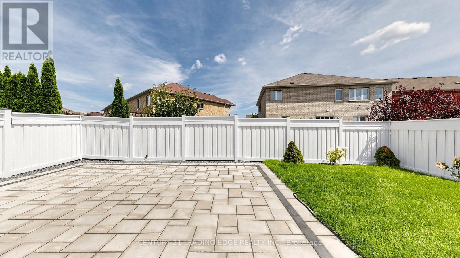 7 PHILIPS LAKE COURT - 34