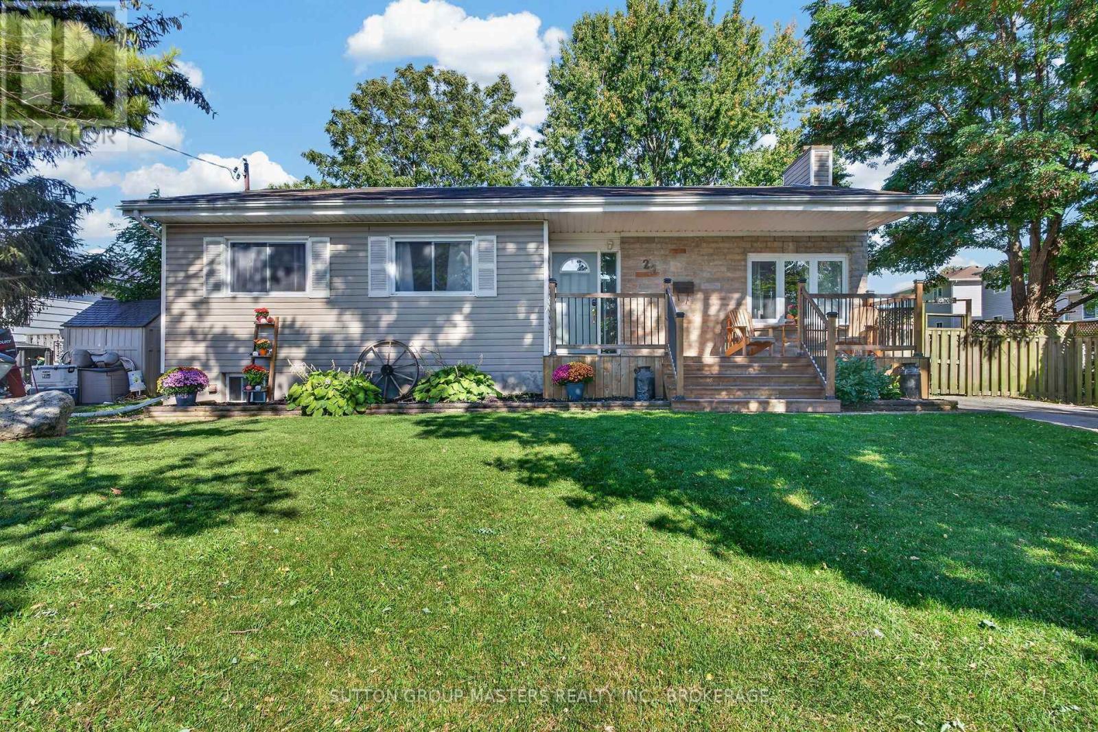 22 Quinte Avenue, Loyalist (Amherstview), Ontario, K7N1E5, Loyalist (Amherstview), Ontario — photo 2 of 5