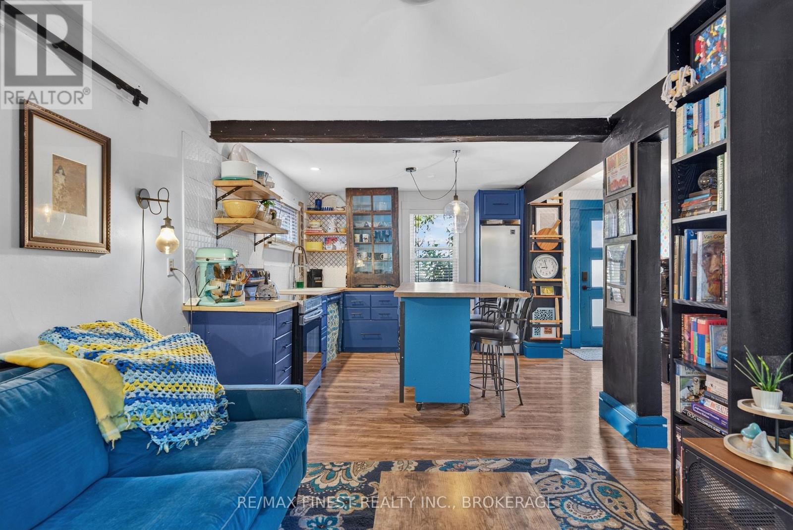 387 NELSON STREET - Image 19