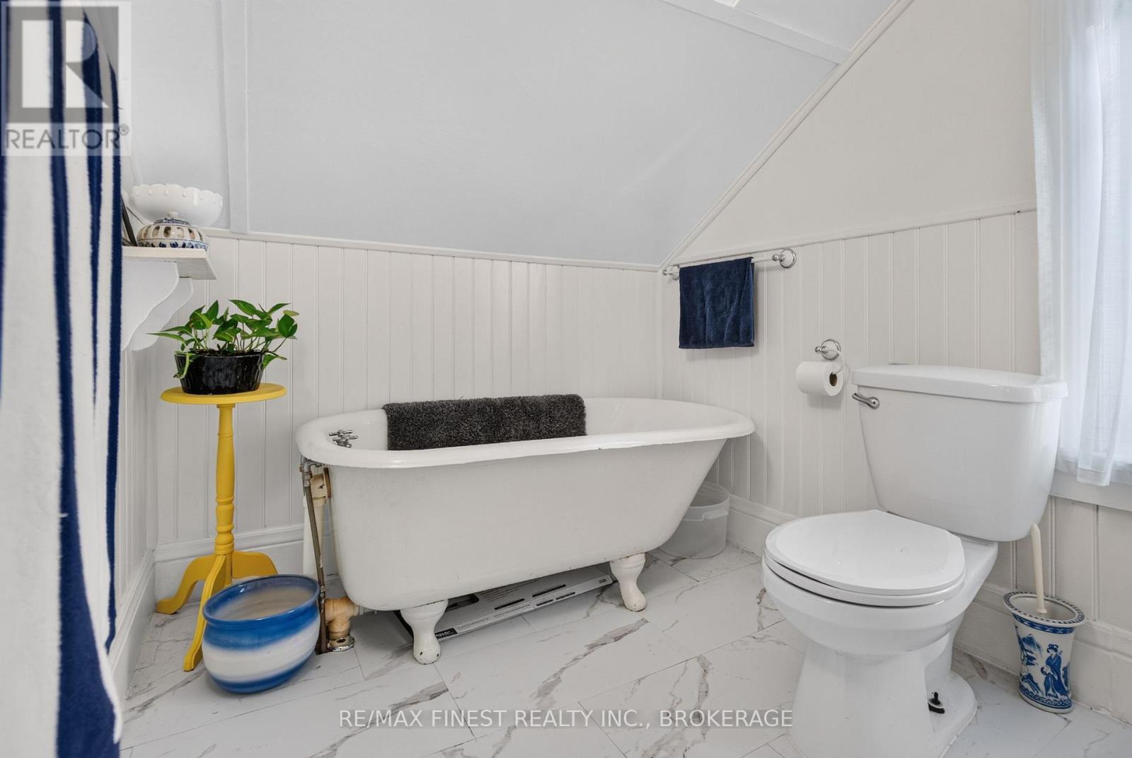 387 NELSON STREET - Image 38