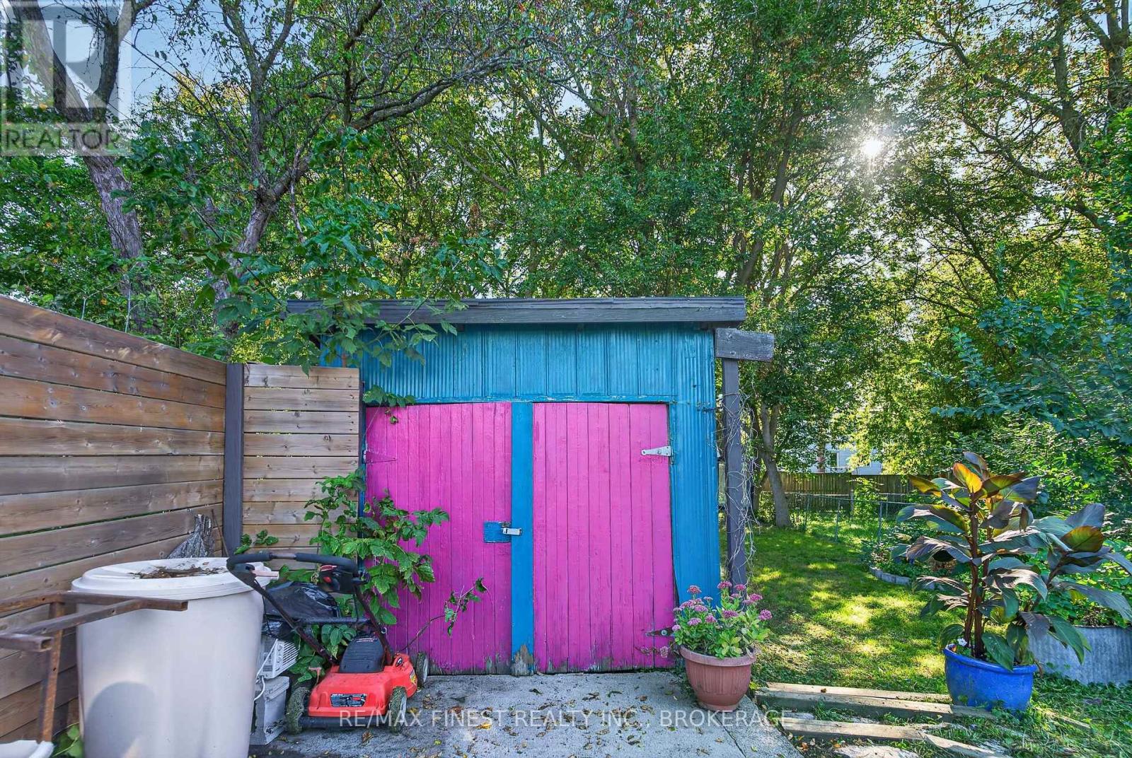 387 NELSON STREET - Image 45