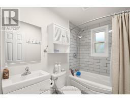 A - 12 Foster Avenue, Guelph, ON N1H3B3 Photo 8