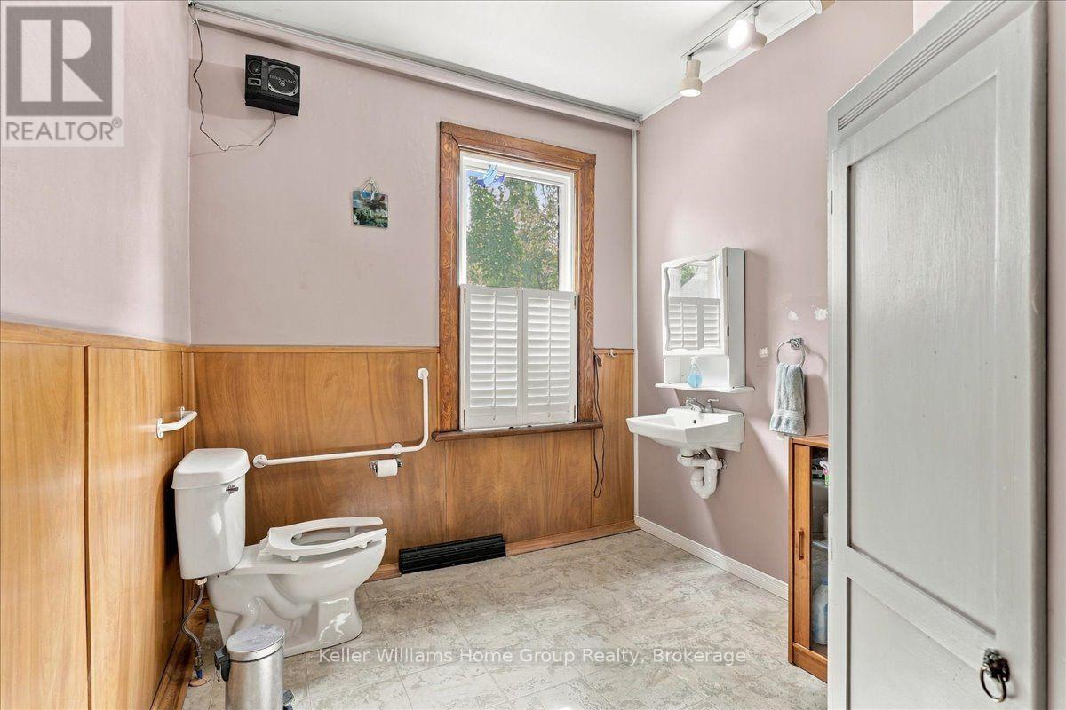 401 LAUREL STREET, Cambridge — photo 21