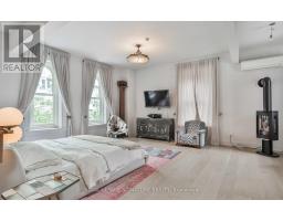 4 Wellesley Place, Toronto, ON M4Y2K4 Photo 29