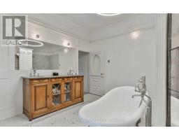 4 Wellesley Place, Toronto, ON M4Y2K4 Photo 31