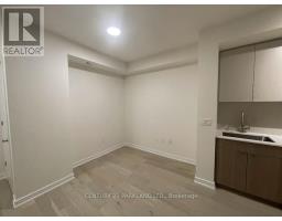 315 - 840 St Clair Avenue W, Toronto, ON M6C1C1 Photo 6