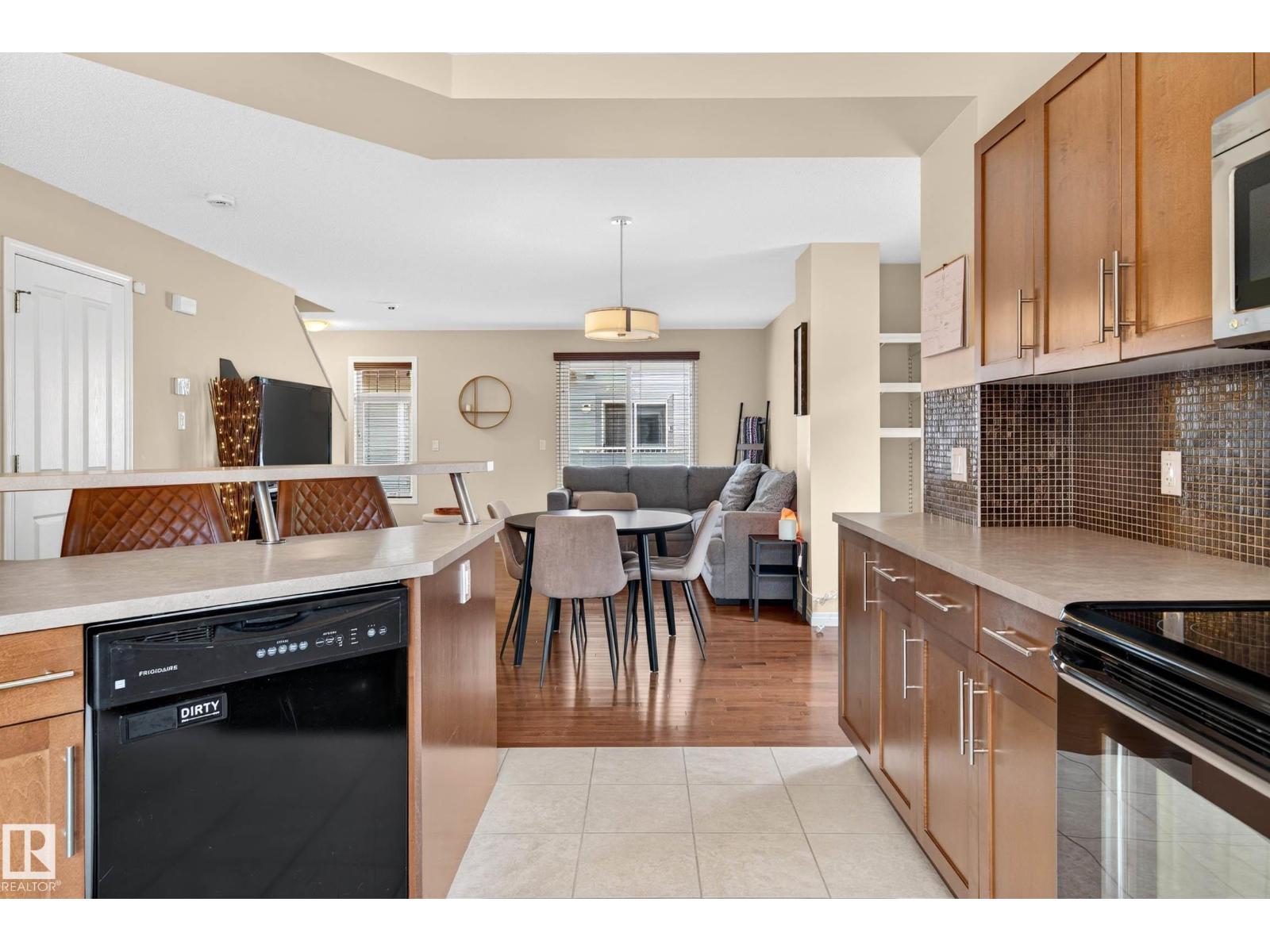 #20 465 HEMINGWAY RD NW - 11