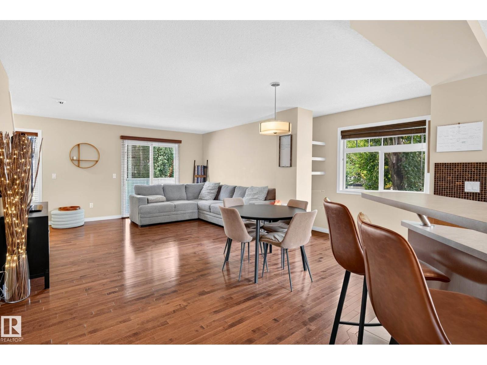 #20 465 HEMINGWAY RD NW - 4