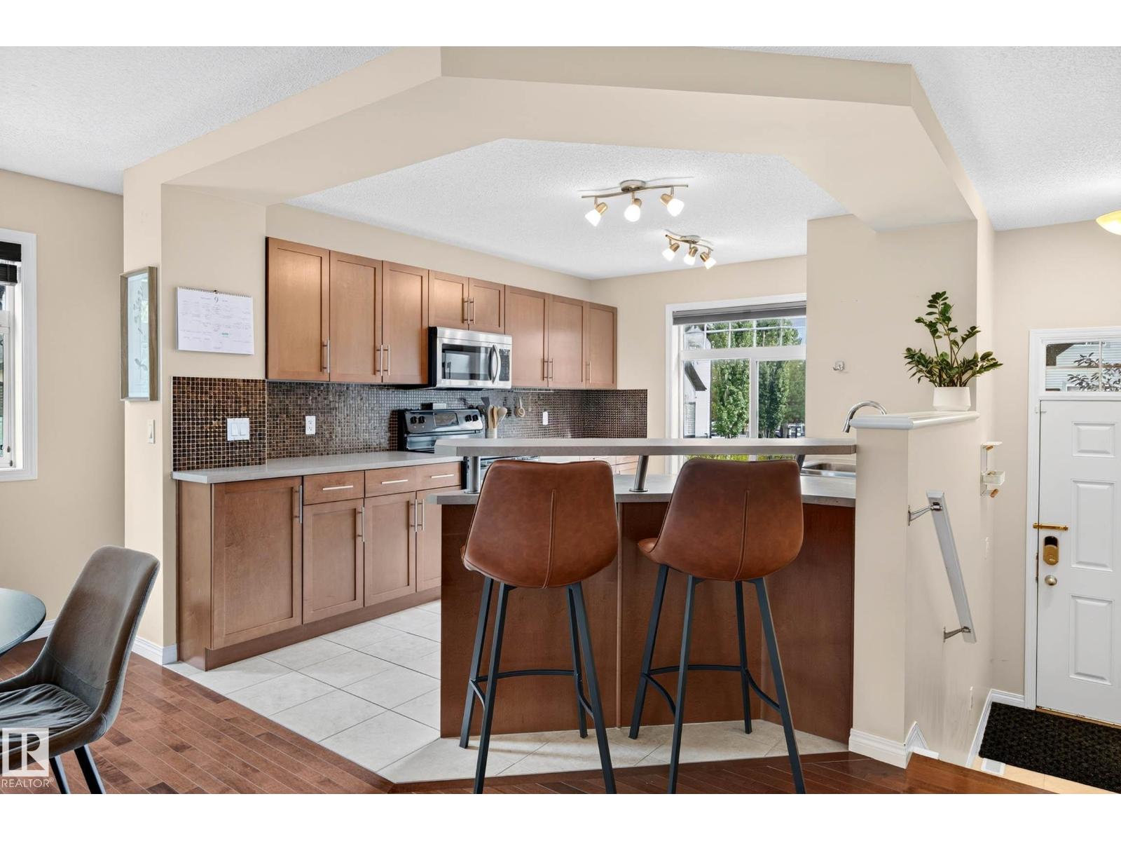 #20 465 HEMINGWAY RD NW - 6