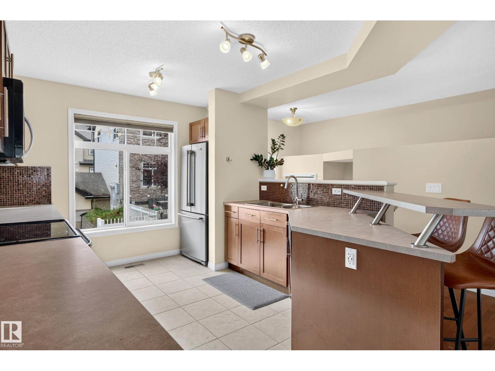 #20 465 HEMINGWAY RD NW - 8