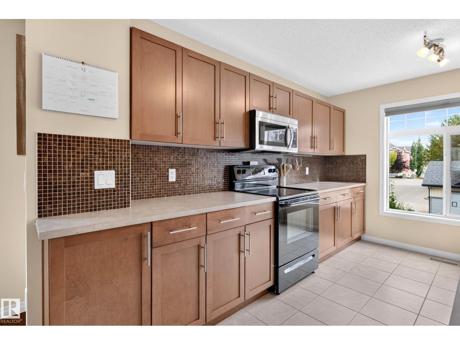 #20 465 HEMINGWAY RD NW - 9