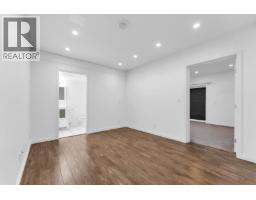 425 Tempe Crescent, North Vancouver, BC V7N1E7 Photo 31