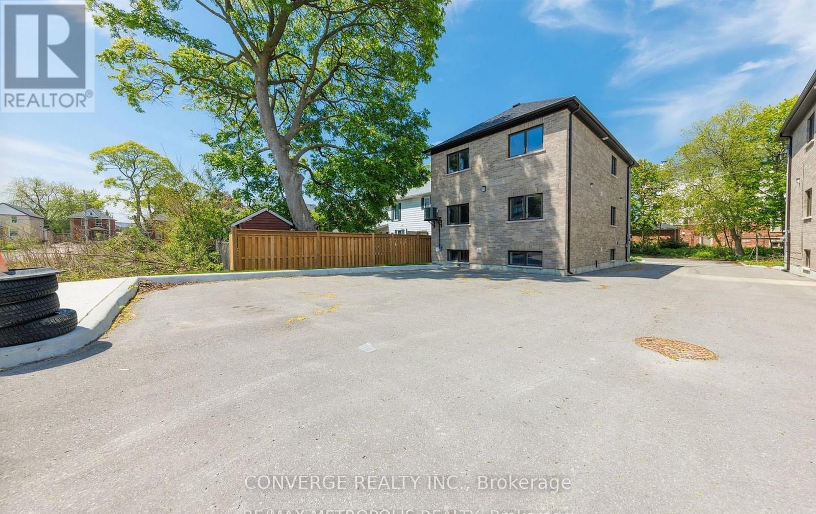 1 - 75 HOGARTH STREET, Oshawa (Central) — photo 11