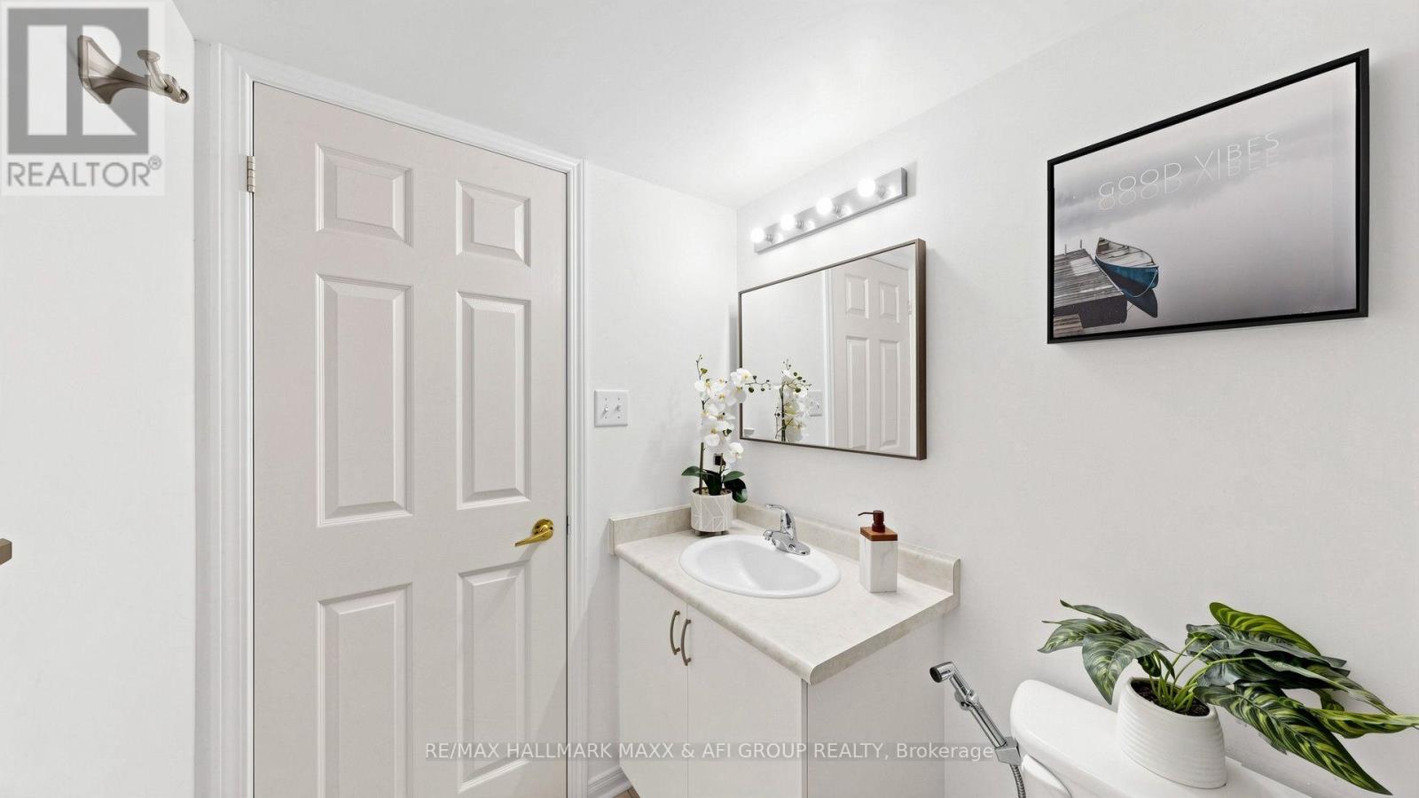 #2 92 PETRA WAY - 35