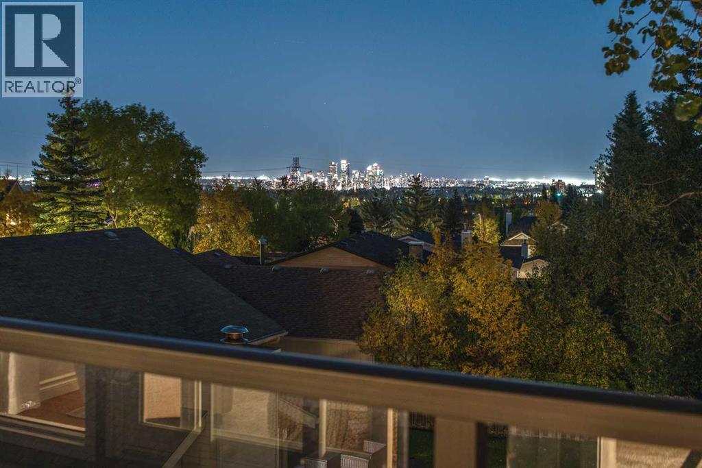 44 Stradwick Way SW, Calgary