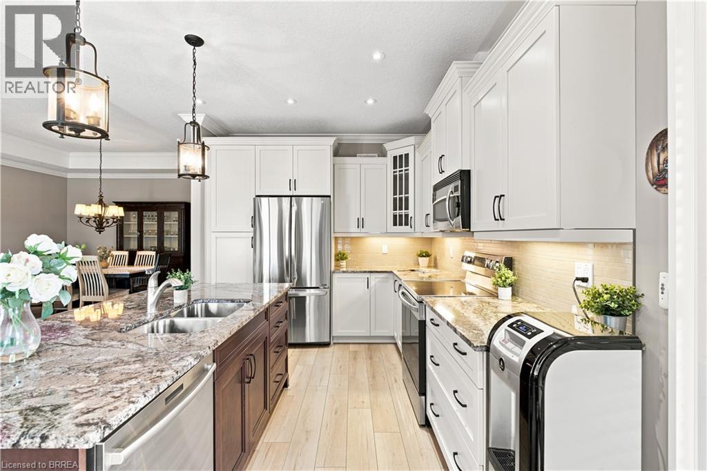 #4 30 CEDAR Street - 24