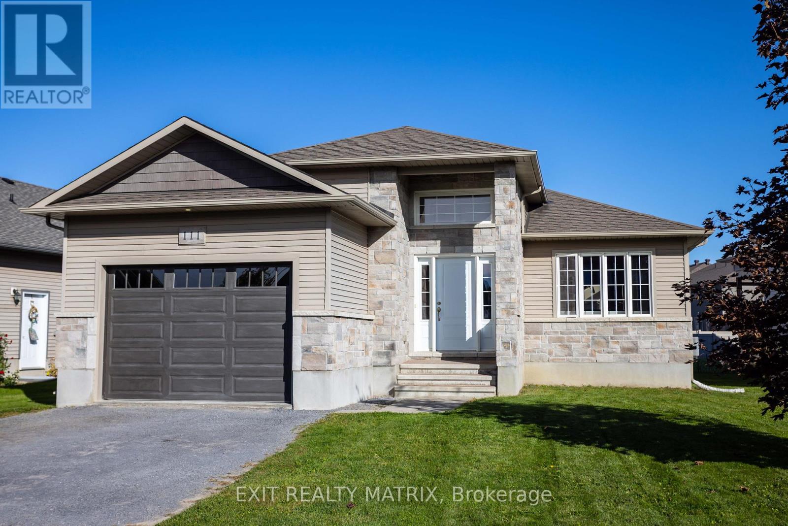 111 YORK CROSSING - 1