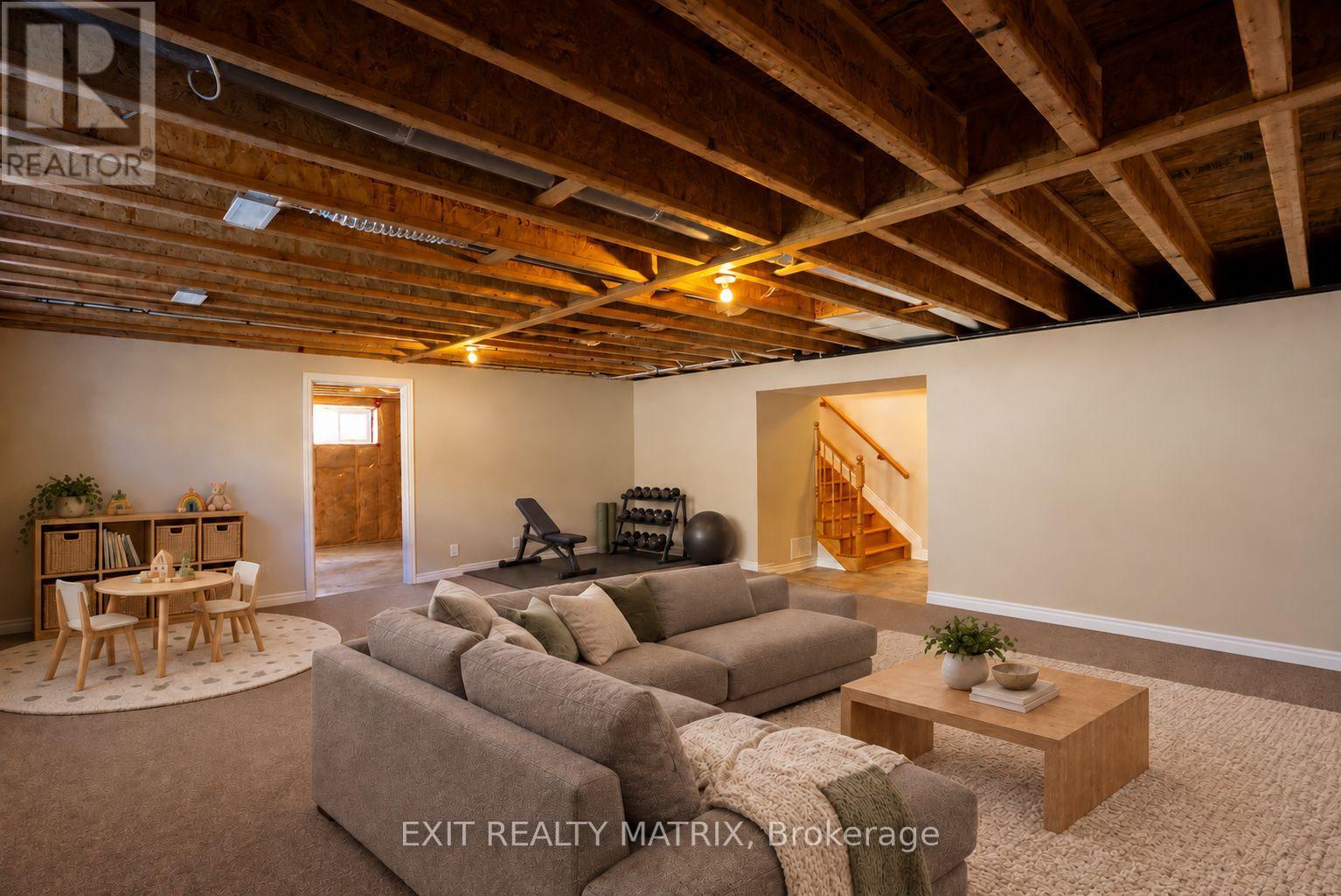 111 YORK CROSSING - Image 29