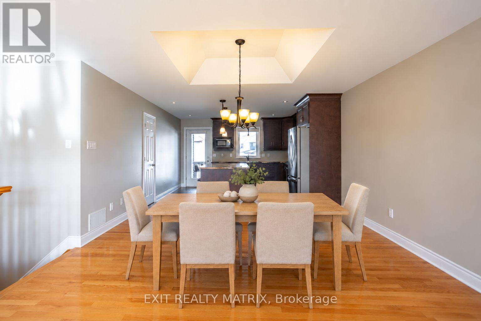 111 YORK CROSSING - 9