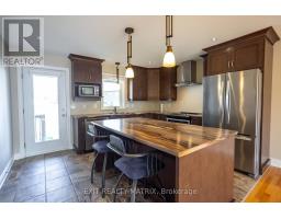 111 York Crossing, Russell, ON K4R0C5 Photo 11