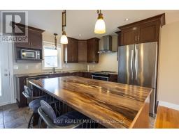 111 York Crossing, Russell, ON K4R0C5 Photo 12
