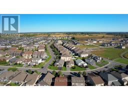 111 York Crossing, Russell, ON K4R0C5 Photo 36