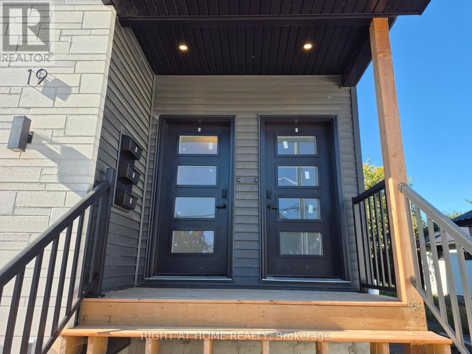 UNIT # 1 - 19 JAMES STREET, Arnprior — photo 2