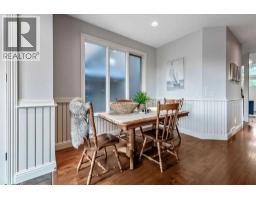 Bedroom - 2222 26 Street Sw, Calgary, AB T3E2A5 Photo 17