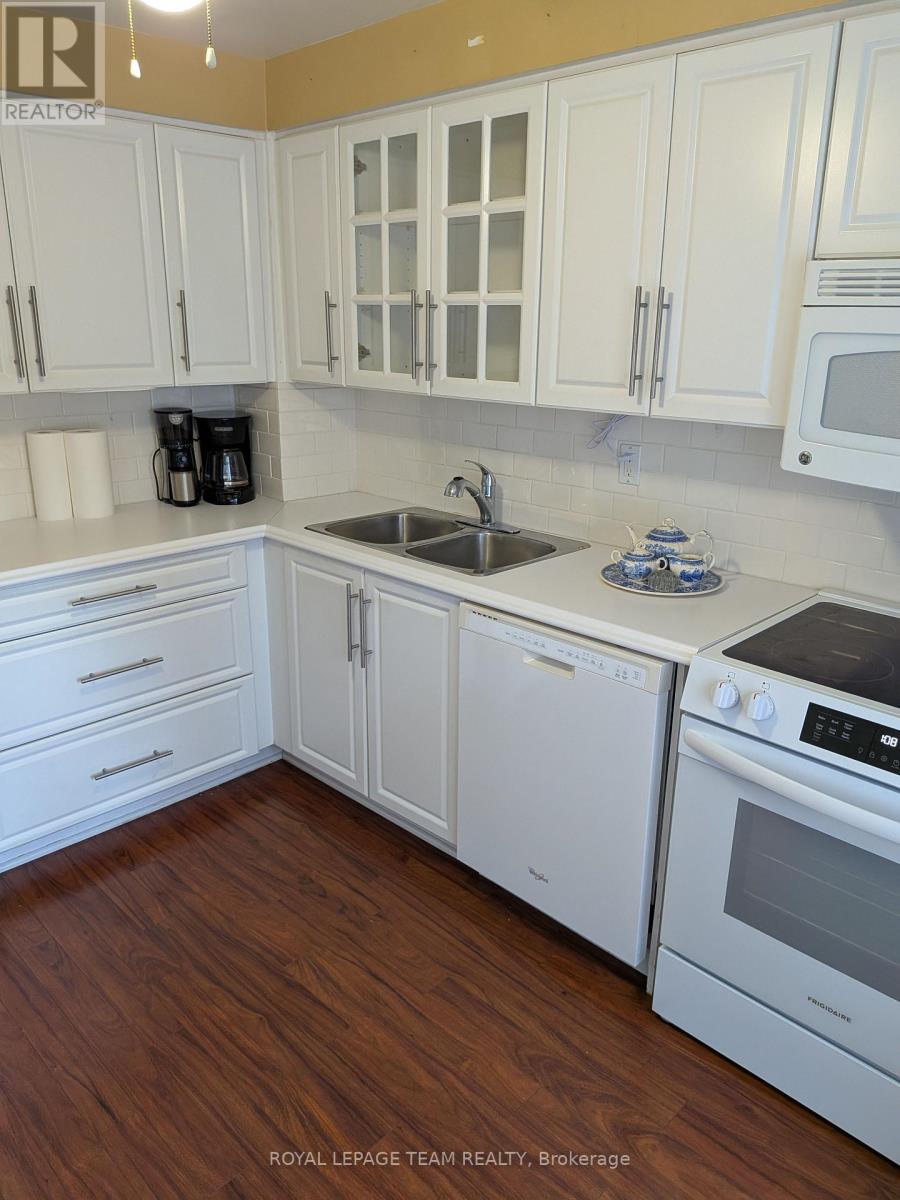 #611 960 TERON ROAD - 11