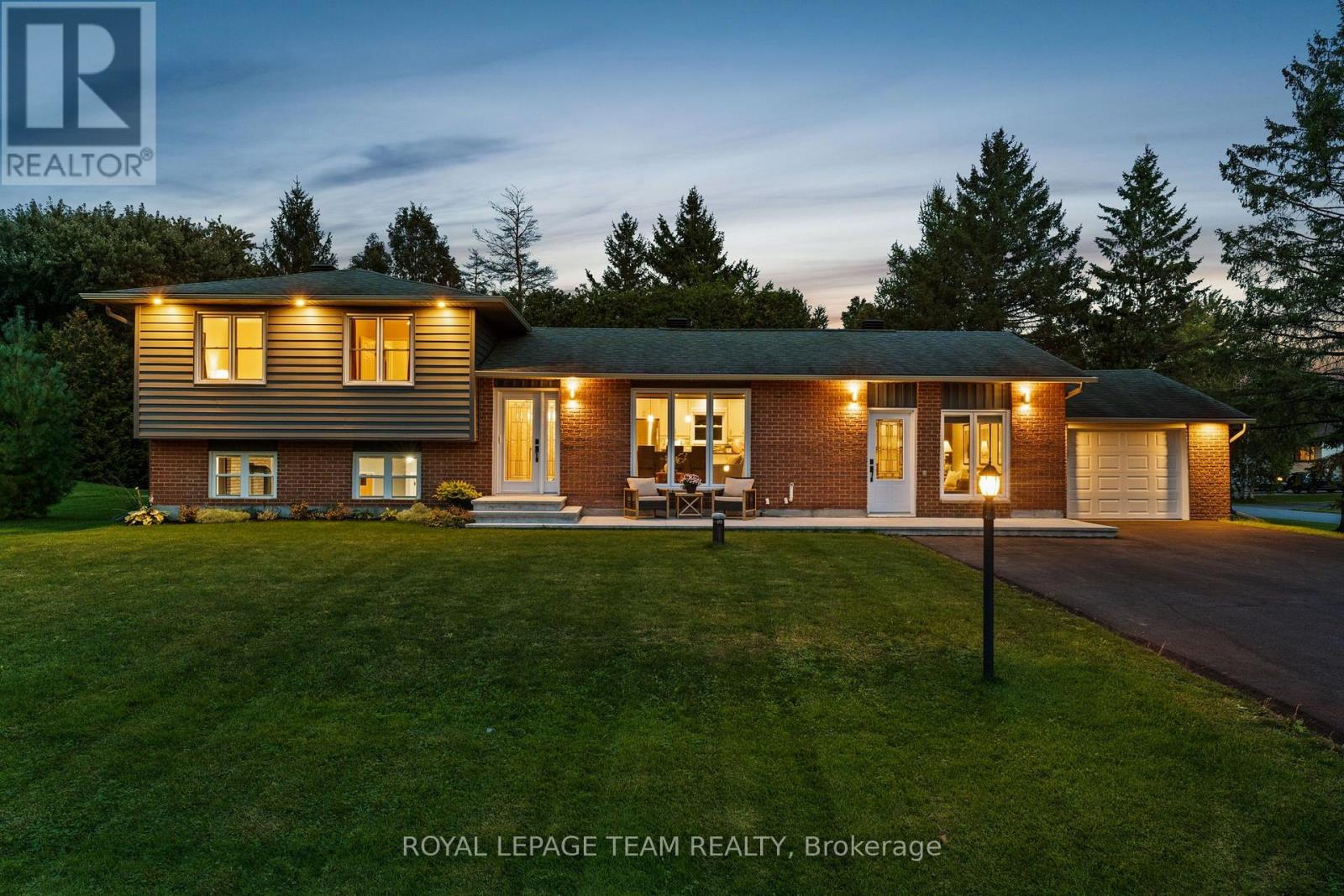 1610 RIDEAUVALE AVENUE - 1