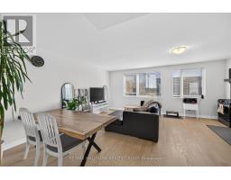 Living room - 506 - 1014 Bank Street, Ottawa, ON K1S3W8 Photo 6