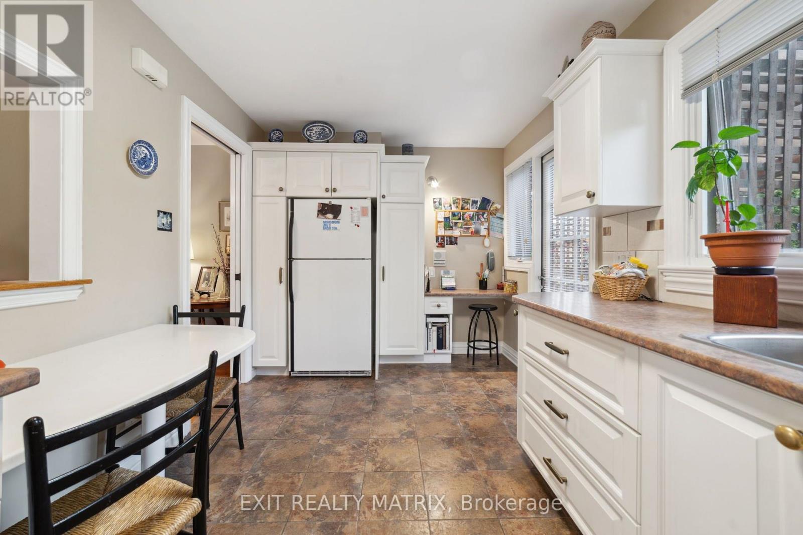 1866 LENESTER AVENUE - Image 12