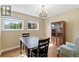 32 Henderson Drive, Aurora, ON L4G3L2 Photo 15