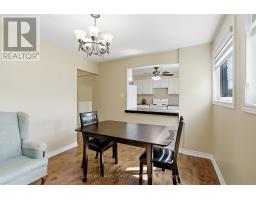 32 Henderson Drive, Aurora, ON L4G3L2 Photo 16