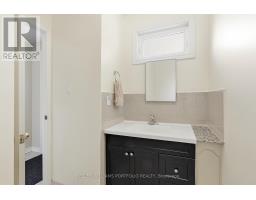 32 Henderson Drive, Aurora, ON L4G3L2 Photo 26