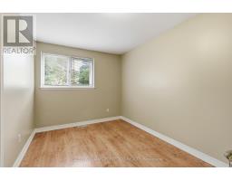 32 Henderson Drive, Aurora, ON L4G3L2 Photo 30