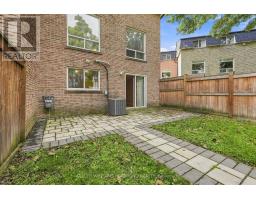 32 Henderson Drive, Aurora, ON L4G3L2 Photo 43