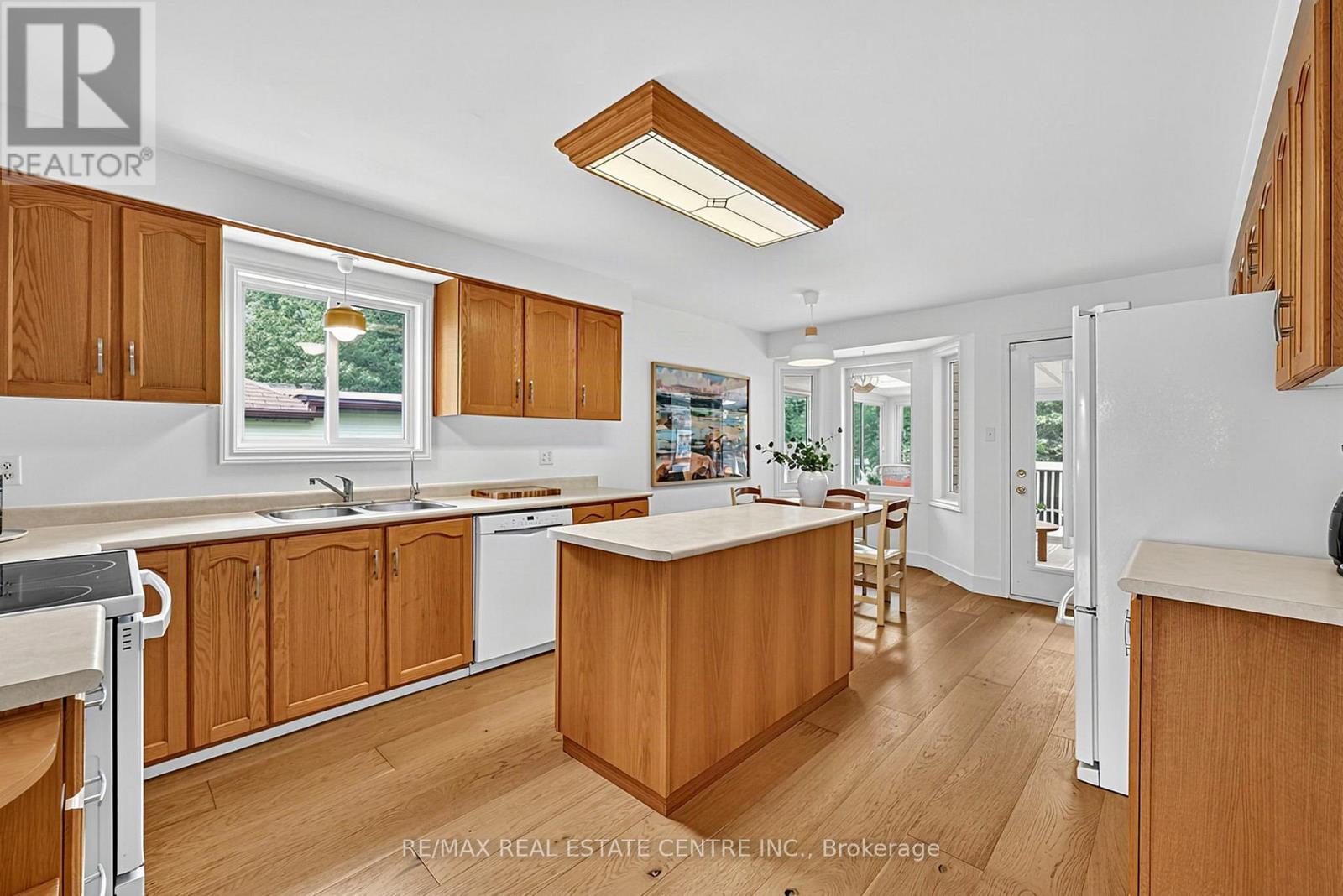 284 WOODYCREST AVENUE, Georgina (Keswick South) — photo 8