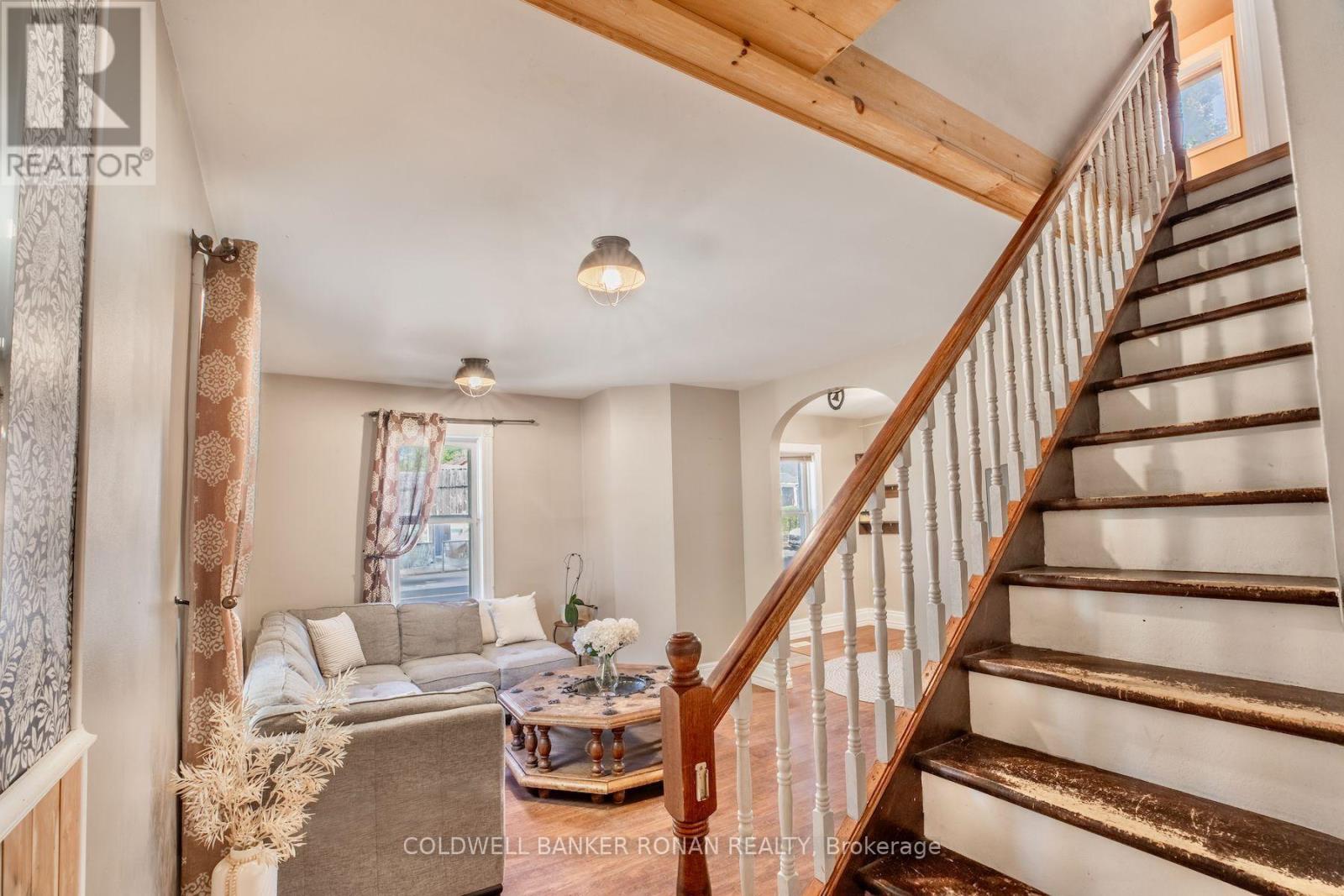 8121 MAIN STREET - Image 15