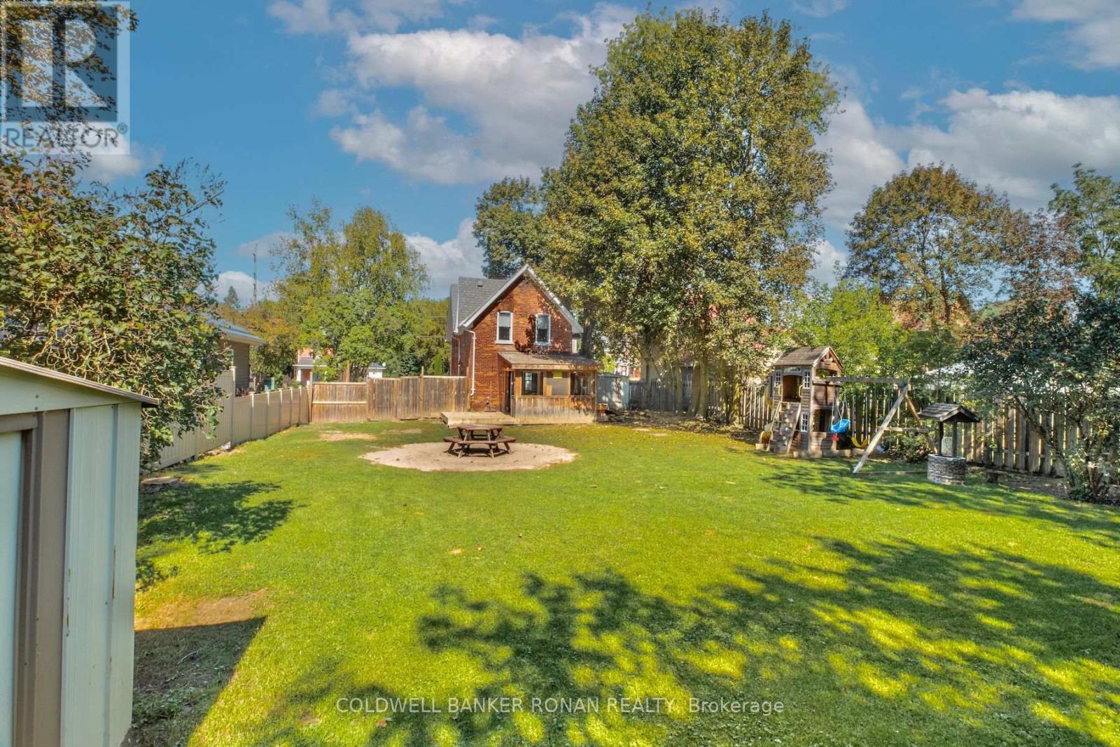 8121 MAIN STREET - Image 26