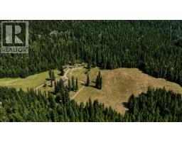 15370 Highway 31 Highway, Poplar Creek, BC V0G1N0 Photo 12