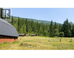15370 Highway 31 Highway, Poplar Creek, BC V0G1N0 Photo 33