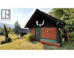 15370 Highway 31 Highway, Poplar Creek, BC V0G1N0 Photo 46